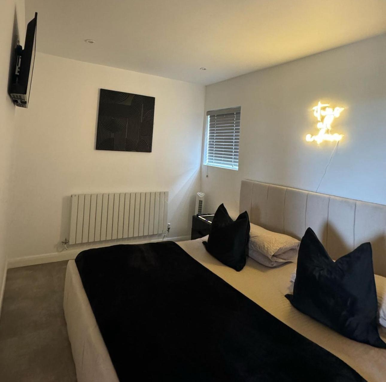 Terfyn Hall Aquarium Apartment 1 普利斯坦丁 外观 照片